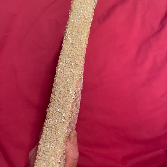 Light Ivory Beaded Clutch - Picture 3 of 9